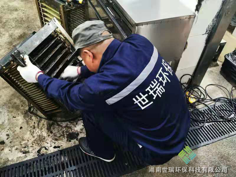 廚房抽排系統(tǒng)清洗 (11)